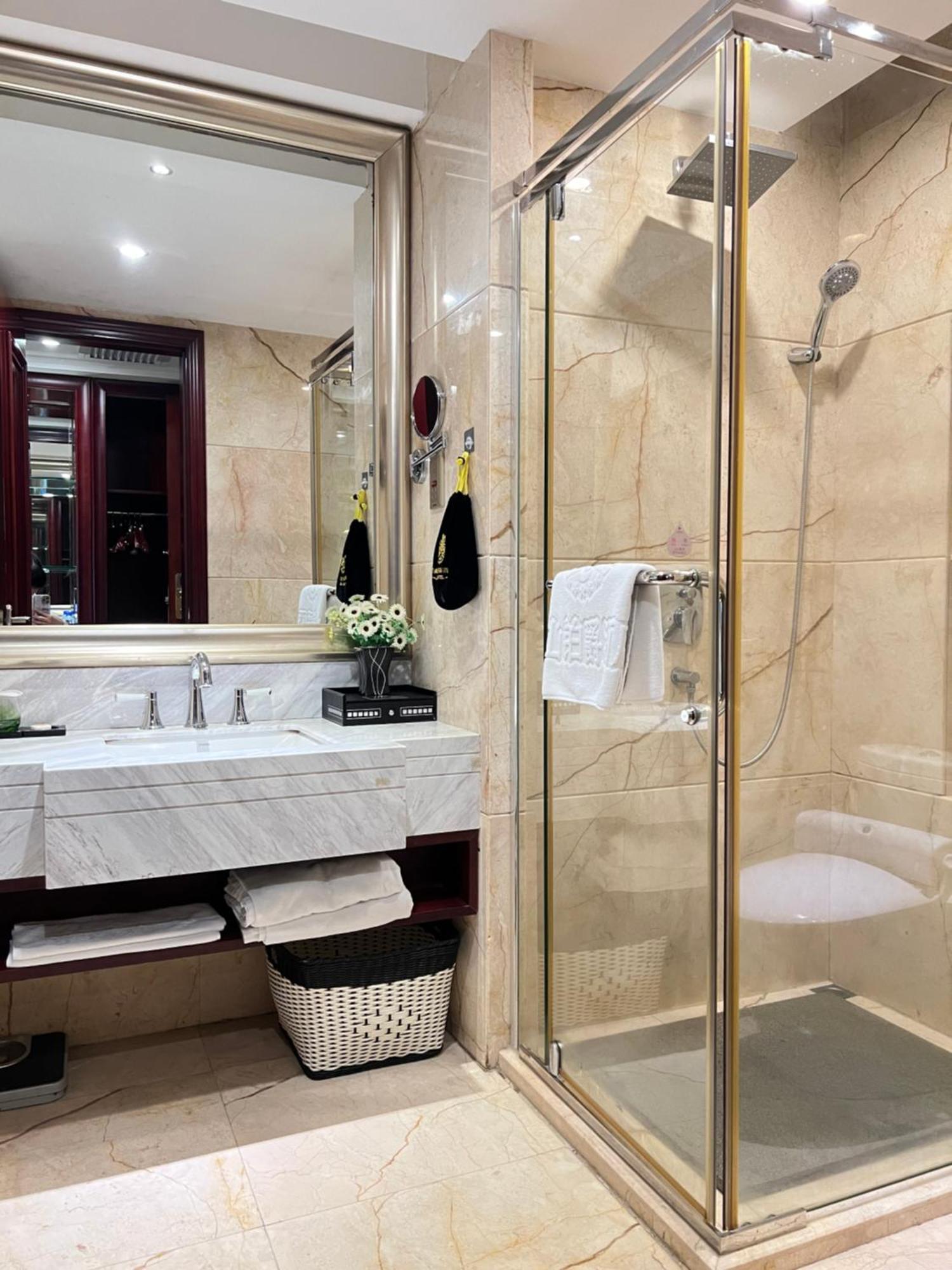 Taishan Bojue Hotel Bagian luar foto
